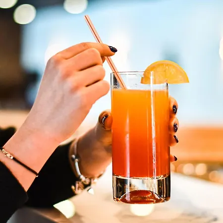 酒店 Dorana 凯里尼亚