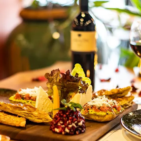 호텔 Dorana 키레니아